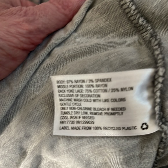 EUC Knox Rose gray top size M - Picture 8 of 8